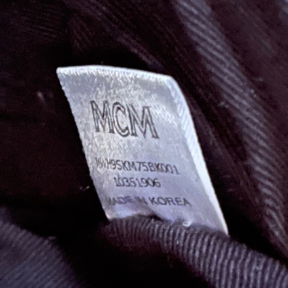 MCM KLARA CALFSKIN LARGE HOBO MONOGRAM TOTE BAG - Picture 10 of 10